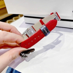 Versace Greca Icon |Nữ Giới |Mặt Chữ Nhật |Silver |Dây Da Đỏ |Máy Pin (Quartz) |Size 21x39mm