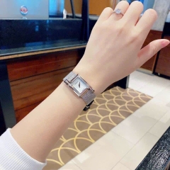 Versace Greca Icon |Nữ Giới |Mặt Chữ Nhật Trắng |Đính Đá |Dây Thép Lưới Silver |Máy Pin (Quartz) |Size 21x39mm