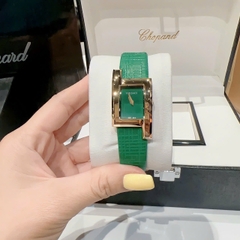 Versace Greca Icon |Nữ Giới |Mặt Chữ Nhật |Vàng Gold |Dây Da Xanh Lá |Máy Pin (Quartz) |Size 21x39mm