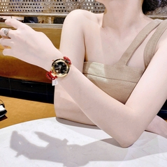 Versace Revive |Nữ Giới |Mặt Đen |Vàng Gold |Dây Da Đỏ |Máy Pin (Quartz) |Size 35mm
