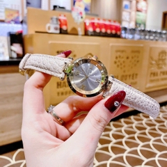Versace Revive |Nữ Giới |Mặt Xám |Tráng Gương |Dây Da Kem |Máy Pin (Quartz) |Size 35mm
