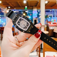 Xcer Đính Đá Đen |Nữ Giới |Lộ Máy |Dây Cao Su Đen |Máy Tự Động (Automatic) |Size 36mm