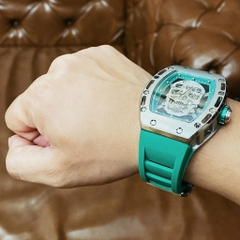 Xcer Đầu Lâu |Nam Giới |Mặt Oval |Trắng Silver |Dây Silicone Xanh Lá |Máy Pin (Quartz) |Size 42mm