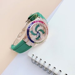 Xcer Mặt Xoay |Nữ Giới |Đính Đá |Rose Gold |Dây Cao Su Xanh Lá |Máy Pin (Quartz) |Size 38mm