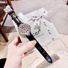 Xcer Ông Mặt Trời |Nữ Giới |Đính Đá |Silver |Dây Da Đen |Máy Pin (Quartz) |Size 38mm