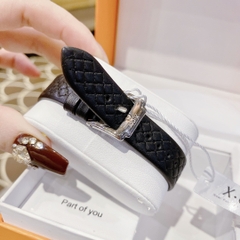 Xcer Tựa Chanel |Nữ Giới |Mặt Chữ Nhật |Đính Đá |Silver |Dây Da Đen |Máy Pin (Quartz) |Size 28mm