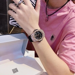 Xcer Tựa Hublot |Nữ Giới |Đính Đá Rose Gold |Dây Silicone Đen |Máy Pin (Quartz) |Size 36mm