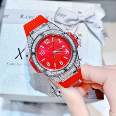 Xcer Tựa Hublot |Nữ Giới |Đính Đá Silver |Dây Silicone Đỏ |Máy Pin (Quartz) |Size 36mm