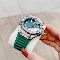 Xcer Tựa Hublot |Nữ Giới |Đính Đá Silver |Dây Silicone Xanh Lá |Máy Pin (Quartz) |Size 36mm