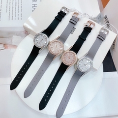 Xcer Tựa Piaget |Nữ Giới |Full Đá |Trắng Silver |Dây Da Xám |Máy Pin (Quartz) |Size 32mm