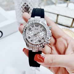 Xcer Tựa Rolex |Nữ Giới |Full Đá Silver |Dây Silicone Đen |Máy Pin (Quartz) |Size 38mm