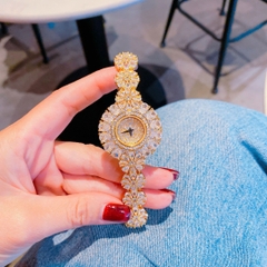 Chopard Mặt Full Đá Vàng Gold |Nữ Giới |Vòng Tay Đính Hoa |Máy Pin (Quartz) |Size 34mm