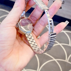 Chopard L'Heure Du Diamant Octoagonal |Nữ Giới |Mặt Xà Cừ Đỏ |Dây Kim Loại |Máy Pin (Quartz) |Size 32mm