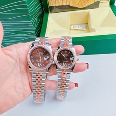 Rolex Mặt Số La Mã |Cặp Đôi |Nâu |Đính Đá |Dây Kim Loại Demi Rose |Máy Pin (Máy Quartz) |Size 36x31mm