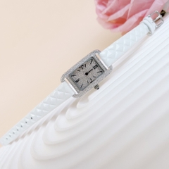 Davena Mặt Chữ Nhật |Nữ Giới |Đính Đá |Silver |Dây Da Trắng |Máy Pin (Quartz) |Size 21x27mm