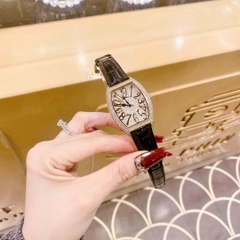 Chopard Mặt Chữ Nhật |Nữ Giới |Full Đá Rose Gold |Dây Da Đen |Máy Pin (Quartz) |Size 34mm