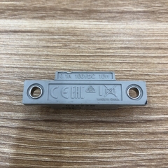 Cảm biến từ OMRON TYPE GLS-S1 03523M 0.1A 100VDC 10W tháo máy