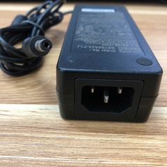 Chuyển nguồn Adapter MEAN WELL GST60A24-P1J 24V 2.5A 60W dây nguồn DC 5.5x2.1mm