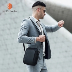 Túi đeo chéo Arctic Hunter Tough Men K00542