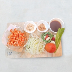 Gỏi Đu Đủ Tôm Khô Kiểu Thái