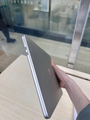 macbook air13"m2 8/256 starlight 66/94A