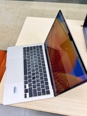 macbook air13"m2 star8/512 81/93A
