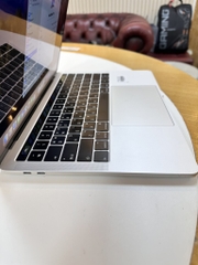 Macbook Pro 2019 Silver i5/8/256gb 168/4273a
