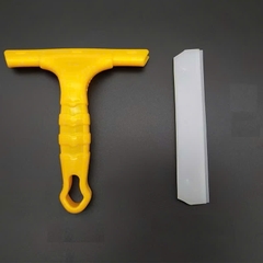 Cây gạt nước vệ sinh cửa kính, dán phim cách nhiệt, gạt dán decal ô tô xe hơi bằng silicon tiện dụng