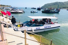 Thuê cano du lịch Nha Trang [Cao cấp - Giá rẻ]