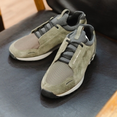 Giày EMPORIO ARMANI vải lưới xanh rêu , mũi vải nâu , đế ghi logo đen to