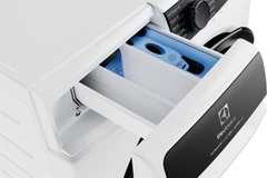 Máy giặt Electrolux UltimateCare 500 Inverter 13 kg EWF1343P5WC - Chính hãng