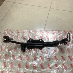 YAPT-2053-EX135(11-14) Gác máy-gác chân trước-[Yamaha]