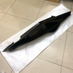 YADA-EX150(15-18)-ĐEN BÓNG-7 Ốp sườn phải-[Yamaha]