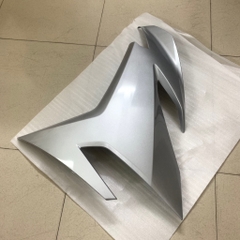 YADA-EX150(15-18)-Xám bóng-4 Yếm sườn trái-[Yamaha]