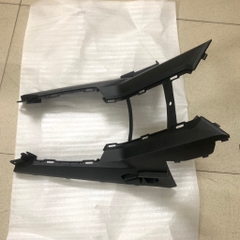YADA-EX150(15-18)-Đen mờ-3 Ốp bịt yếm giữa-[Yamaha]