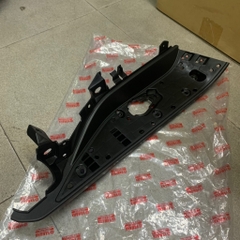 [NVX155_V1][33:ĐẾ CHÂN] YADA-6440 Giá để chân Nvx155_V1(Nhám) (18) [Yamaha]