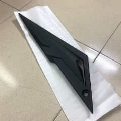 YADA-6482 EX10(06-10)-NHÁM-7 Nắp cốp-PHẢI-[Yamaha]