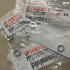 [SIR][37:CỤM ỐP SƯỜN] YAOV-025 Bạc đệm bắt nhựa mặt nạ Exciter135(06-10), SIURIUS-FI(14-20) (3) [Yamaha]