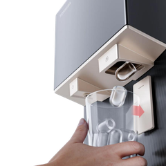 Máy nước nóng lạnh làm đá Toshiba RWF-IW2469BVN(K)