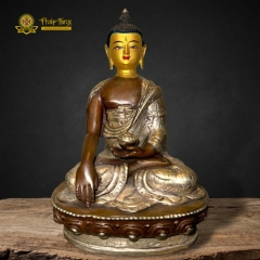 Tượng Phật Thích Ca Đồng Mạ Vàng Nepal 22cm – Nghệ Thuật Tây Tạng