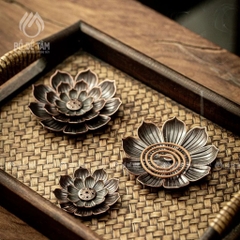 Đế Cắm Nhang Hoa Sen Hợp Kim 3 Tầng Siêu Thị Bồ Đề Tâm – Dùng Cho Nhang Tăm, Nhang Vòng, Trầm Nụ
