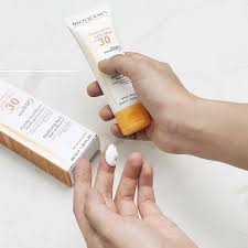 BIODERMA Kem Chống Nắng Kiềm Dầu Dành Cho Da Mụn - PHOTODERM AKN MAT SPF30 (40ml)