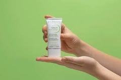 BIODERMA Kem Dưỡng Giúp Se Khít Lỗ Chân Lông - SEBIUM PORE REFINER (30ml)