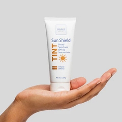 OBAGI Kem Chống Nắng Phổ Rộng Dạng Kem Lót Chống Tia UVA/UVB & Tia Hồng Ngoại - SUN SHIELD TINT BROAD SPECTRUM SPF50 WARM (85g)