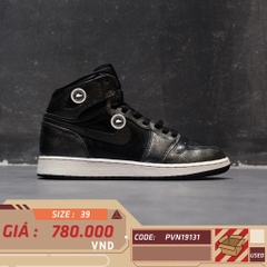 NIKE AIR JORDAN 1 RETRO HIGH BLACK PATENT ANTI-GRAVITY SIZE 39 GIÀY 2HAND CHÍNH HÃNG