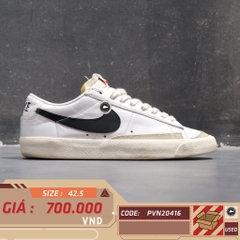 NIKE BLAZER LOW '77 VINTAGE 'WHITE BLACK' DA6364 101 SIZE 42.5 GIÀY 2HAND CHÍNH HÃNG PVN20416