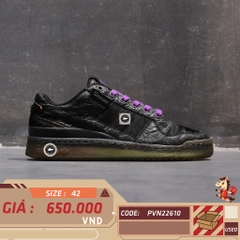 🔥 ADIDAS FORUM LOW ‘DARK WITCH’ – SIZE 42 – PVN22610 – CHÍNH HÃNG