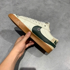 Nike Blazer Low '77 Jumbo Sail Pro Green Gum - DR9865 101 - Size 43 - GIÀY 2HAND CHÍNH HÃNG PVN24029