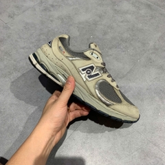 New Balance 2002R Light Grey - ML2002RA - Size 42.5 - GIÀY 2HAND CHÍNH HÃNG PVN25017