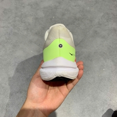 Nike Air Zoom Pegasus 40 White Volt Bright Crimson - DV3853-101 - Size 40.5 - GIÀY 2HAND CHÍNH HÃNG PVN25360